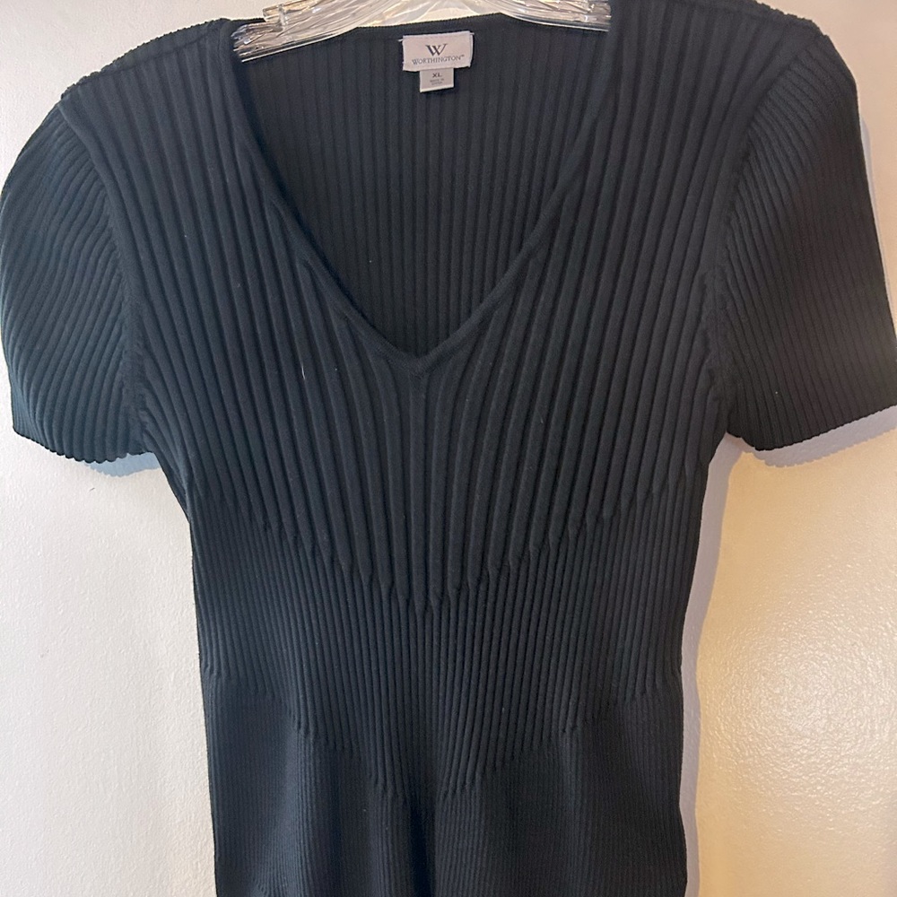 Black, short sleeve stretch ribbed sweater